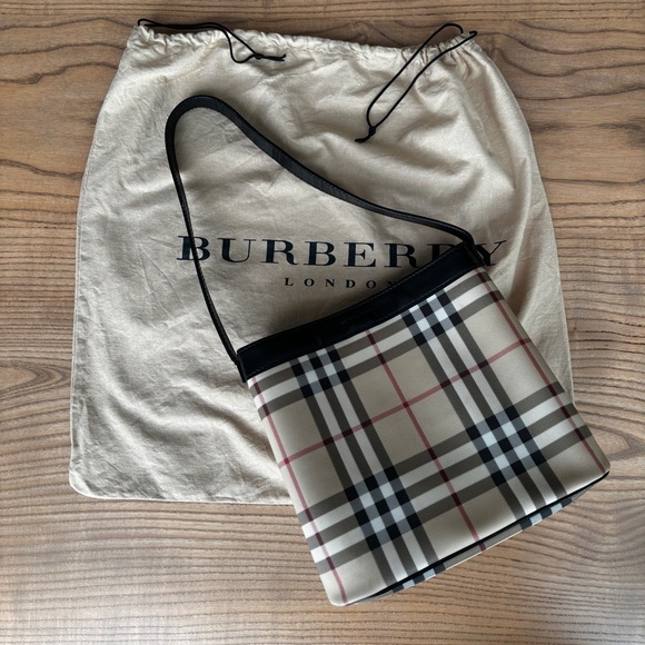 SOLD! Burberry Tote - Picture 9 of 9
